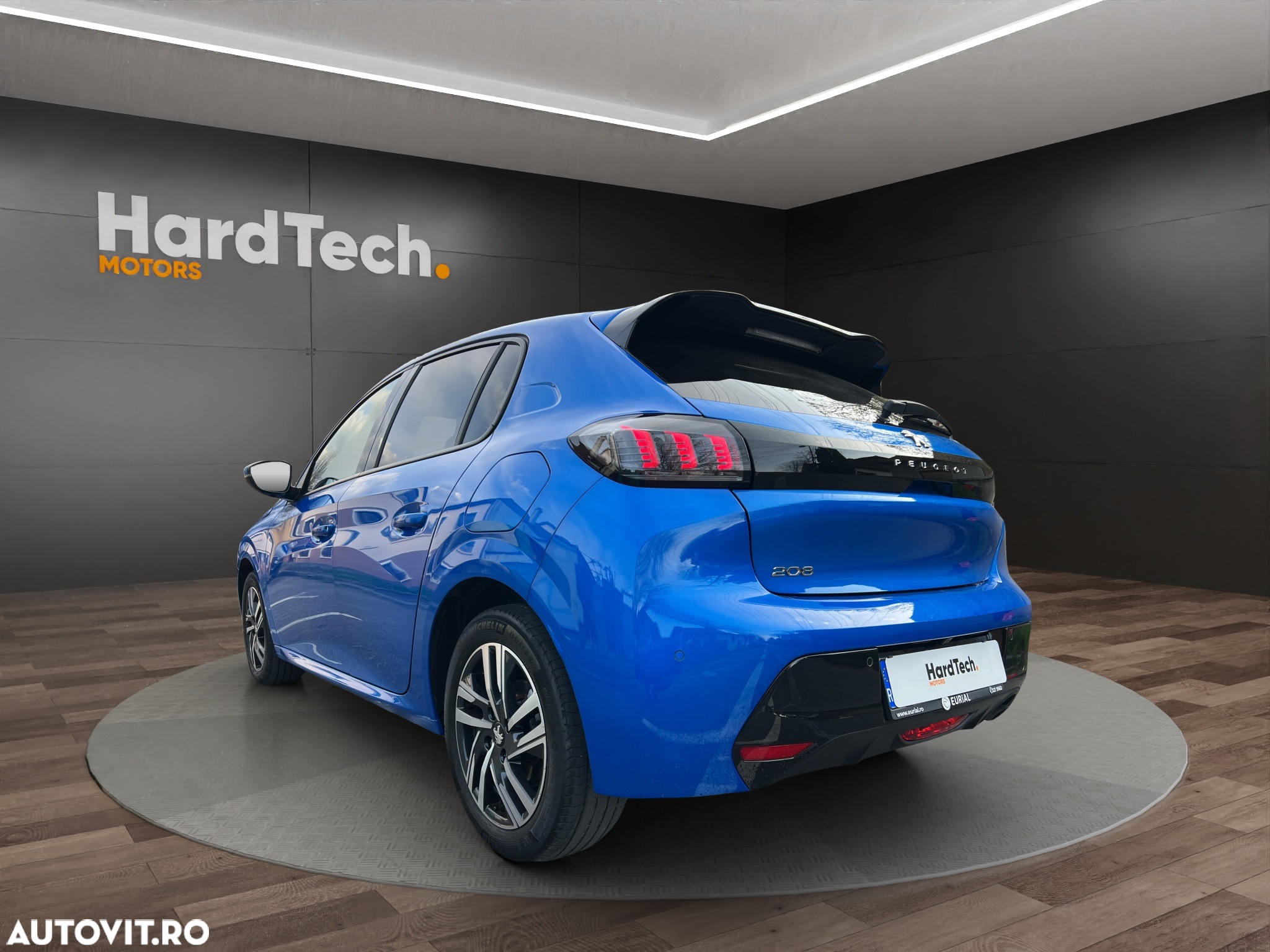 Peugeot 208 1.2 L PureTech STT EAT8 GT - 5