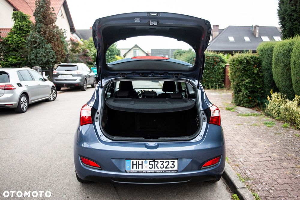 Hyundai i30 1.4 Comfort - 14