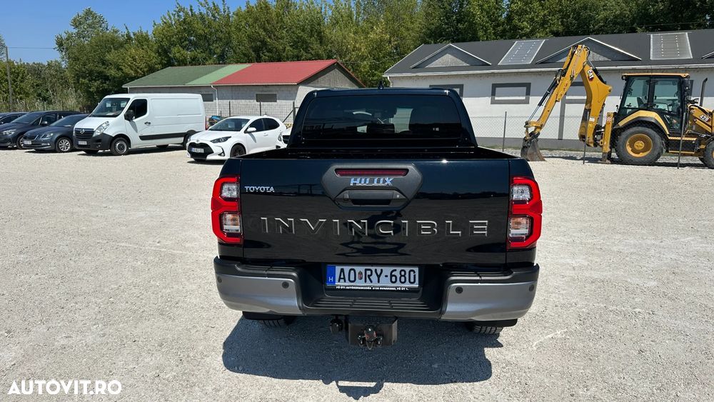 Toyota Hilux 2.8D 204CP 4x4 Double Cab AT MHEV Invincible Color Edition (3E5) - 7