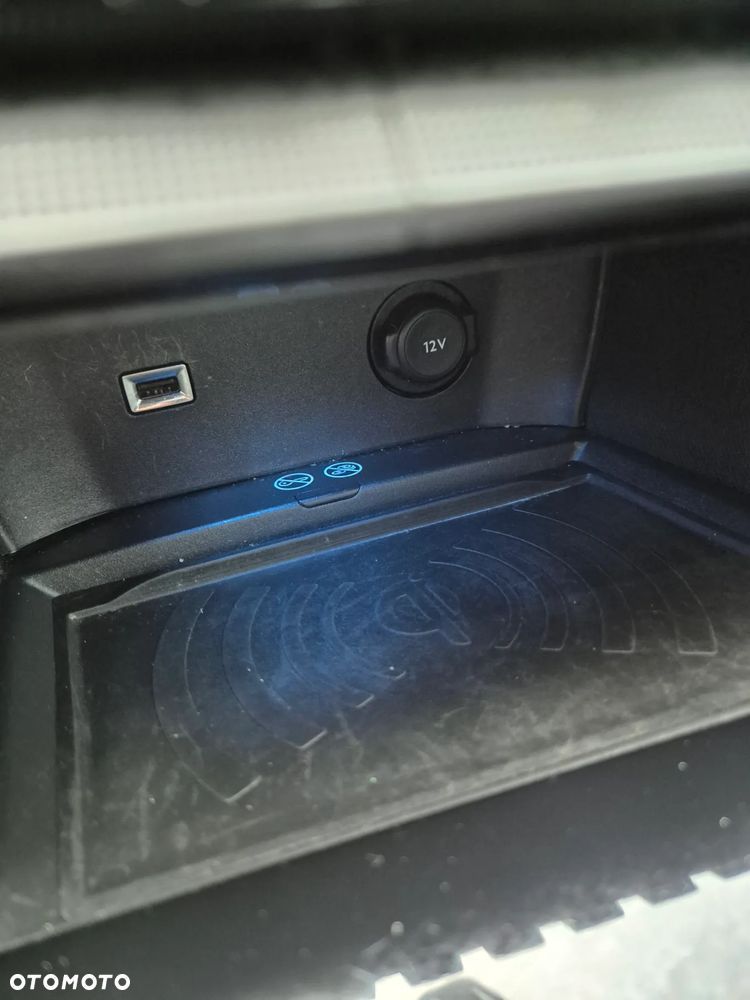 Peugeot 5008 1.6 BlueHDI Allure S&S EAT6 - 17