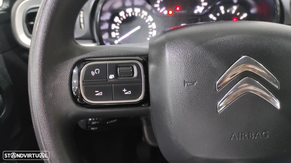 Citroën C3 1.2 PureTech Shine - 29