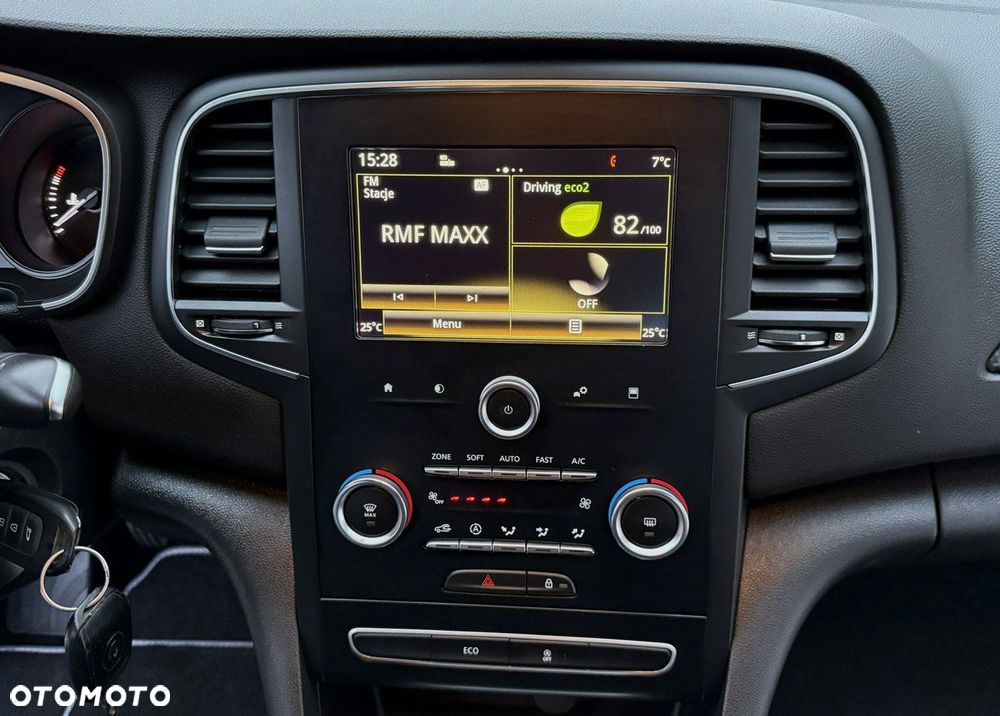 Renault Megane ENERGY TCe 100 INTENS - 24