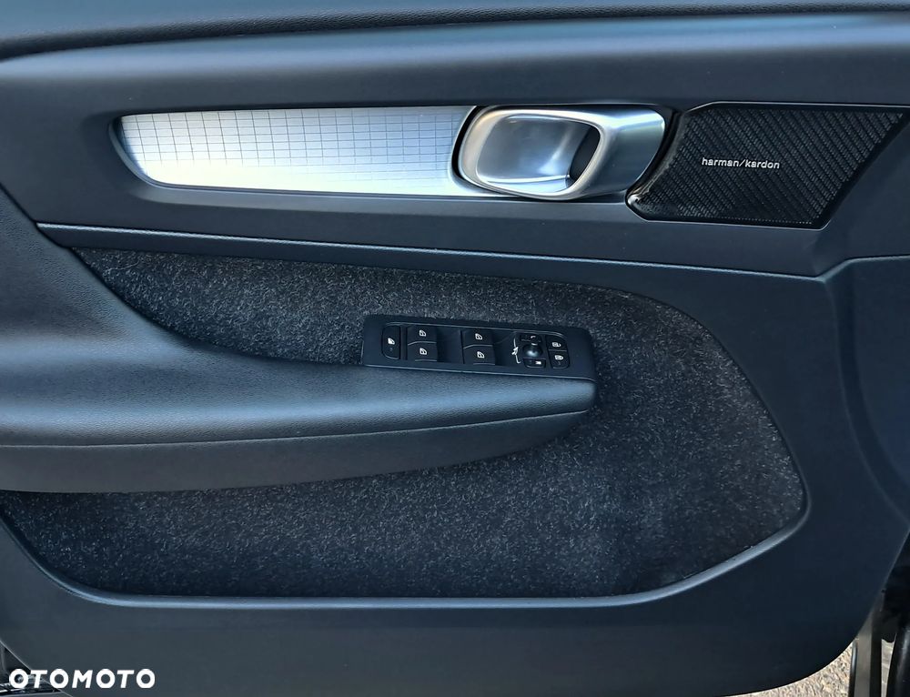 Volvo XC 40 T4 Momentum - 26