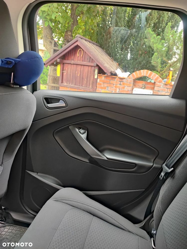 Ford Kuga 2.0 TDCi FWD Edition - 4