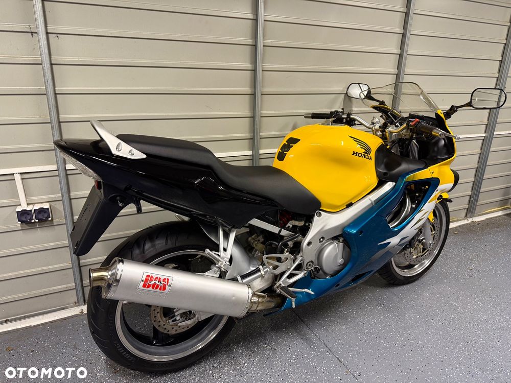 Honda CBR - 3