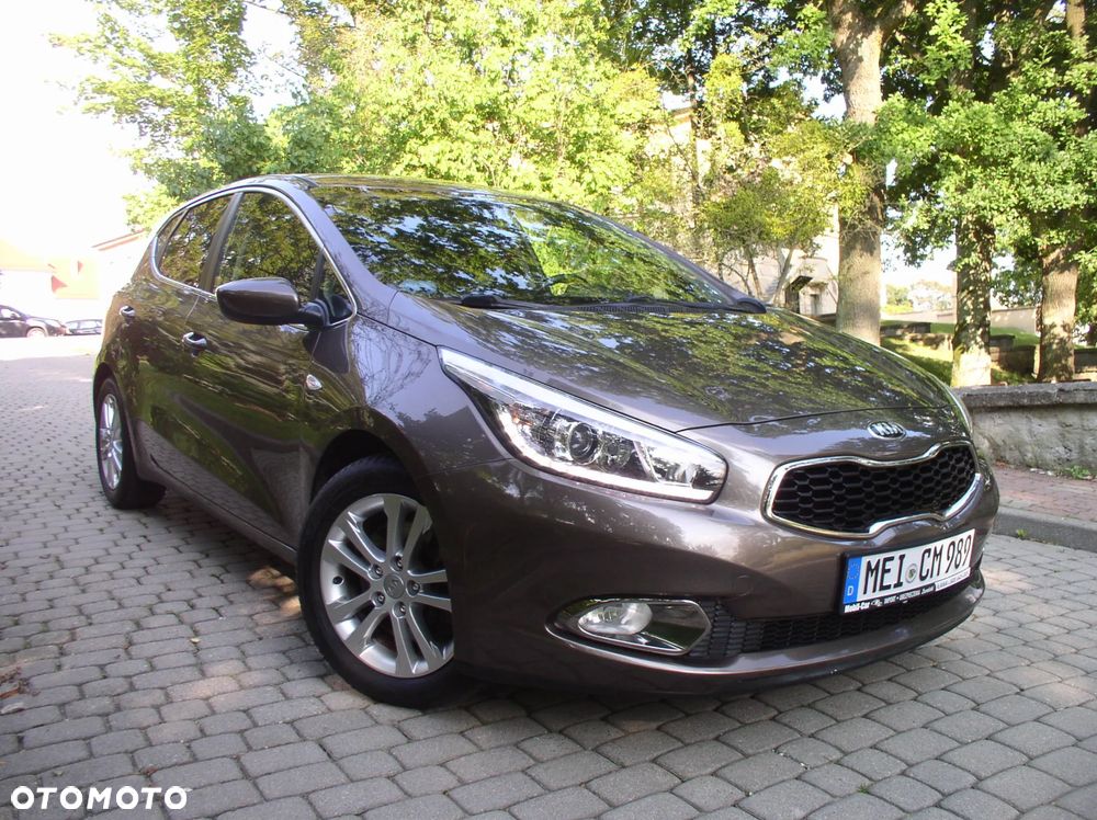 Kia Ceed 1.4 CVVT Attract Plus - 36