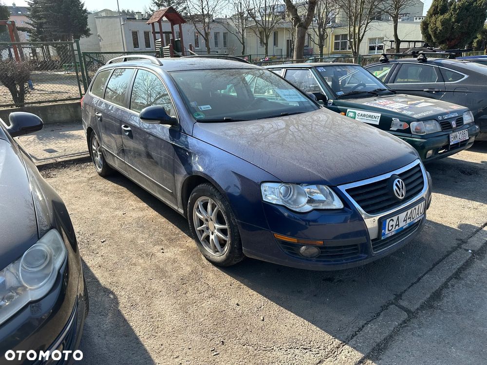 Volkswagen Passat 1.9 TDI DPF Trendline - 8