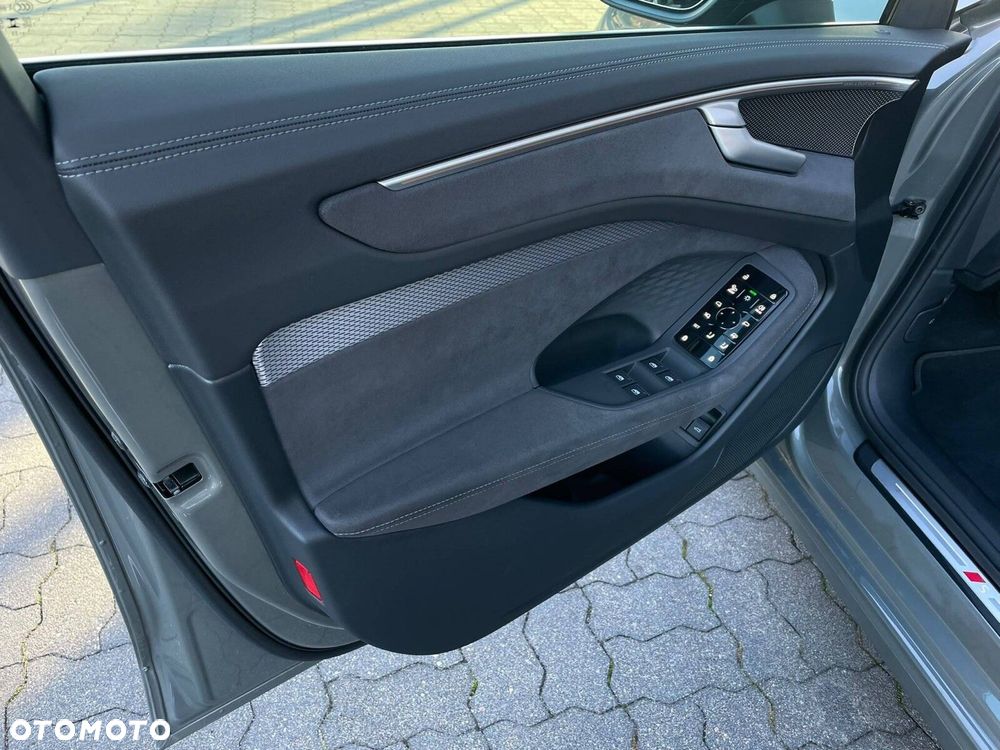 Audi A6 Avant - 20