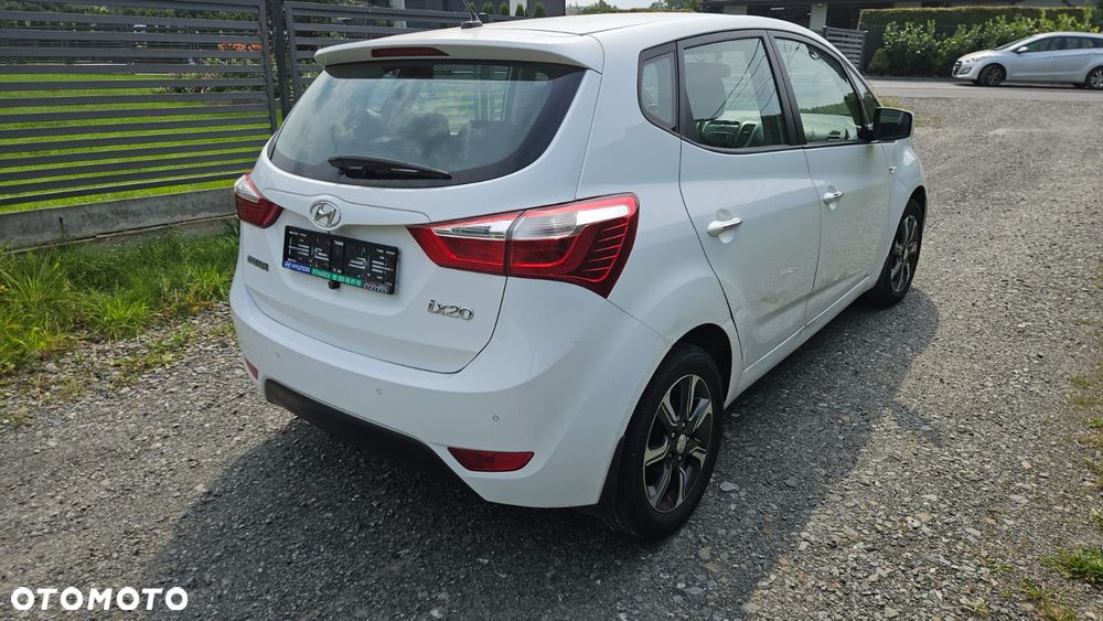 Hyundai ix20 1.6 Premium - 12