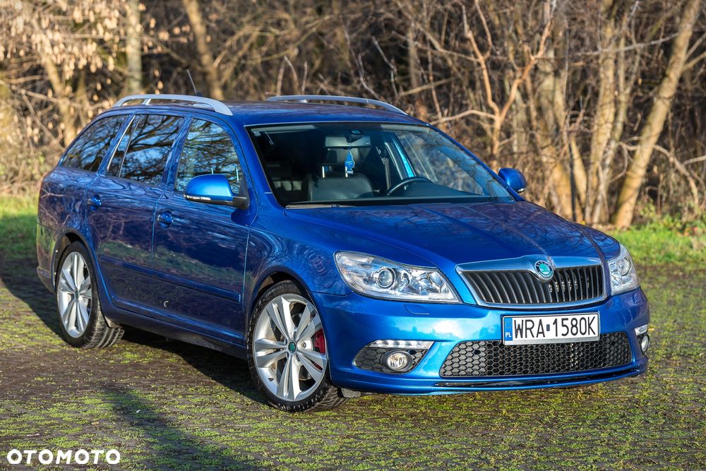 Skoda Octavia 2.0 TSI DSG RS - 6