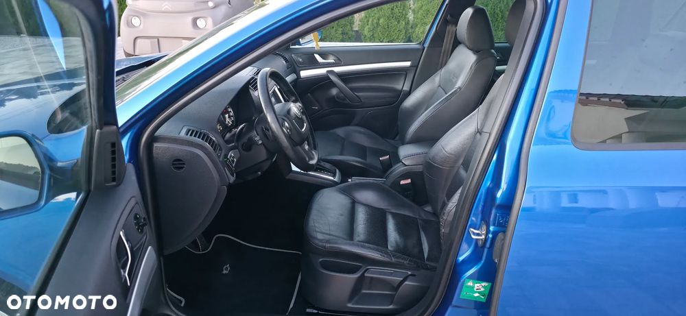Skoda Octavia 2.0 TDI DPF DSG RS - 9