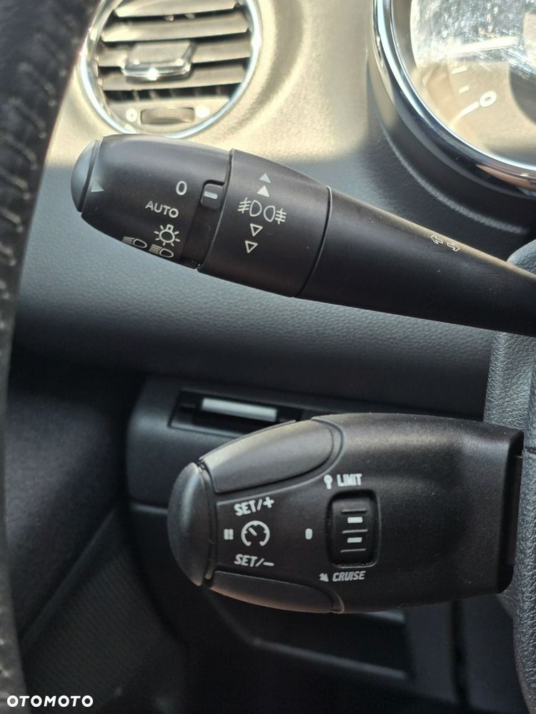 Peugeot 3008 - 29
