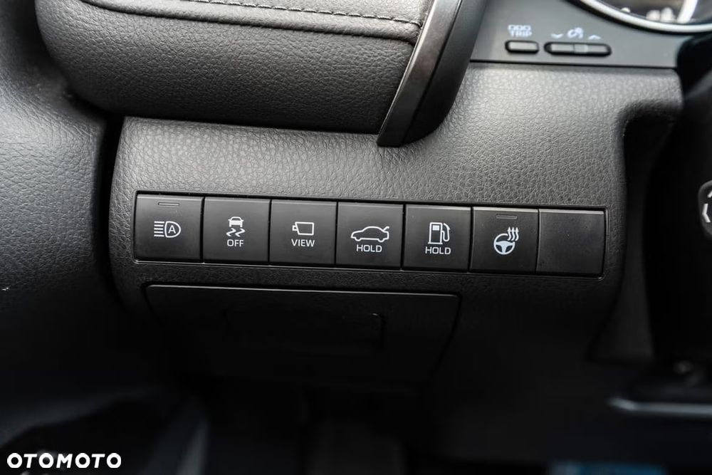Toyota Camry 2.5 Hybrid Comfort CVT - 9