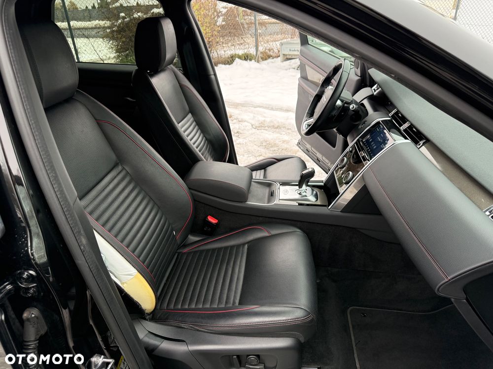 Land Rover Discovery Sport P200 R-Dynamic HSE - 27