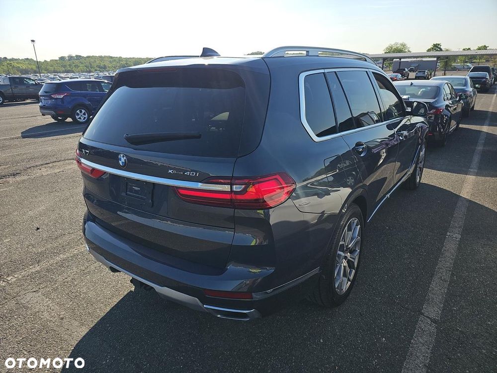 BMW X7 xDrive40i - 2