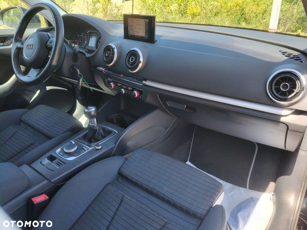 Audi A3 Sportback 2.0 TDI (clean diesel) Attraction - 22