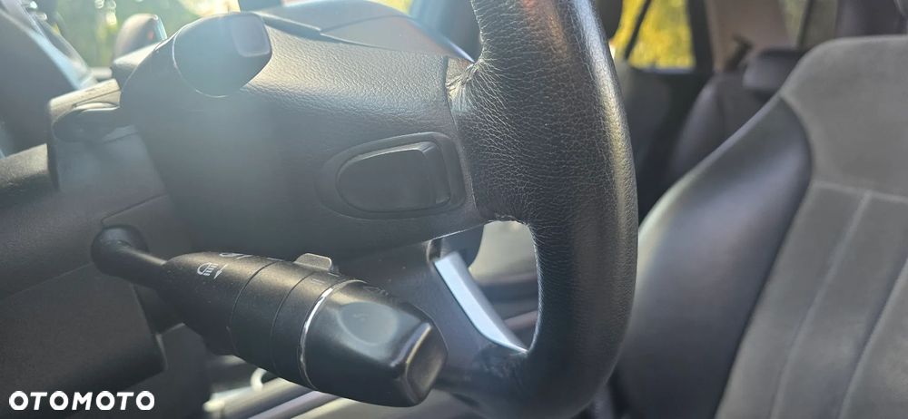 Mercedes-Benz ML 350 4-Matic - 22