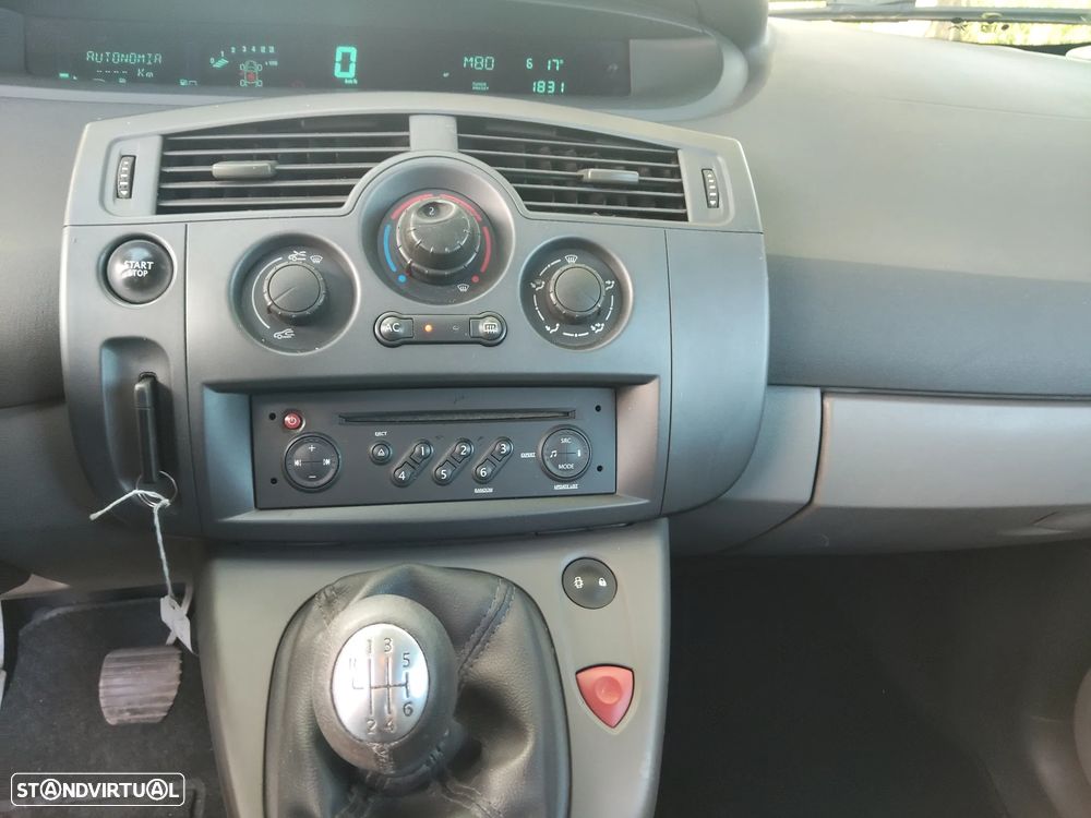 Renault Scénic 1.5 dCi Dynamique - 12