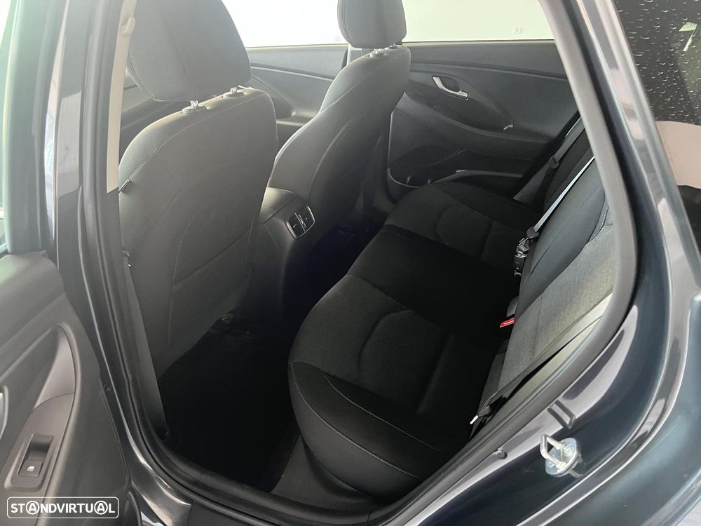 Hyundai i30 1.0 T-GDI Style Plus - 13