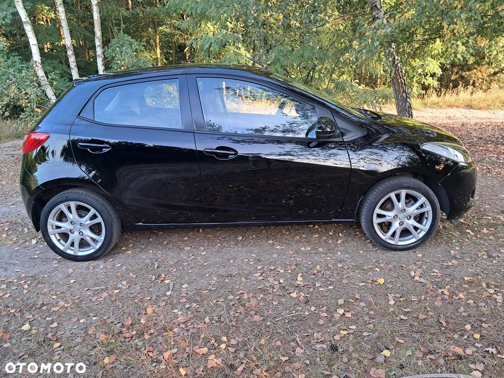 Mazda 2 - 3