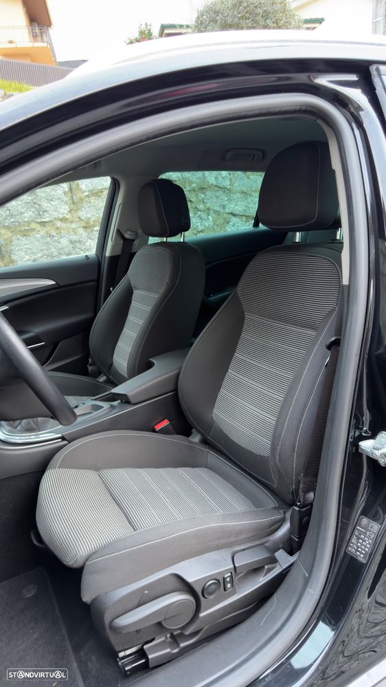 Opel Insignia Sports Tourer 1.6 Edition - 10