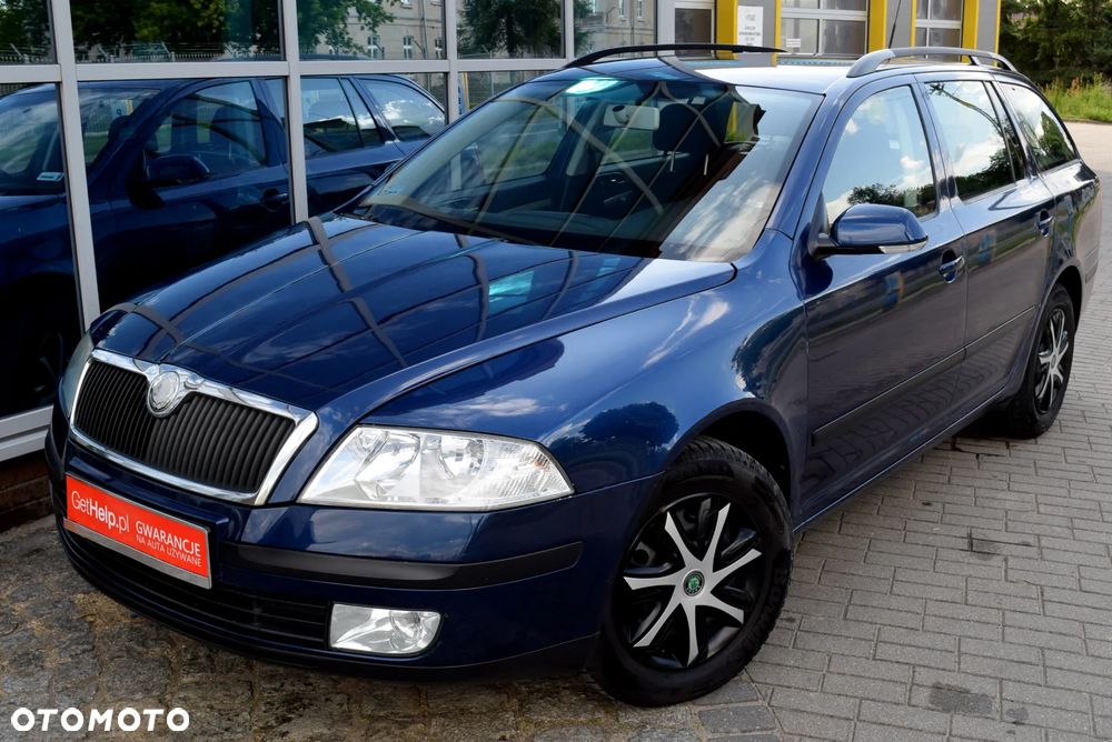 Skoda Octavia 1.6 FSI Ambiente - 2