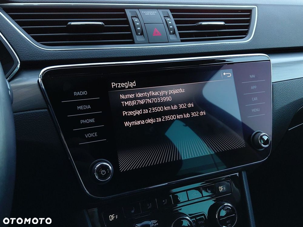 Skoda Superb 2.0 TDI SCR Style DSG - 36