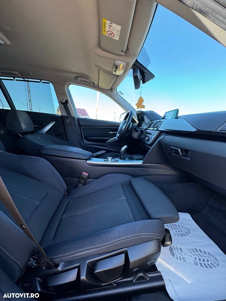 BMW Seria 3 320d Aut. Blue Performance Sport Line - 15