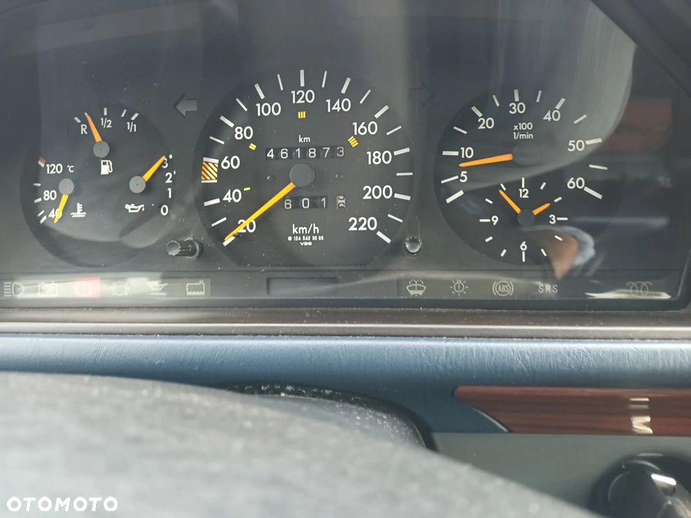 Mercedes-Benz Klasa E 300 T Diesel - 6