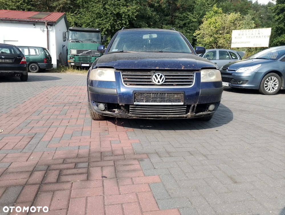 Volkswagen Passat B5 FL (00-05r.) 1.6 B 102KM. Silnik ALZ Skrzynia DVP lakier B5N / LB5N / 7D.Cały na części. GWARANCJA !!!  Przód Tył Zestaw Komplet Drzwi Klapa Zderzak Błotnik Maska Grill Atrapa Szyba Pas Lampa Lusterko Boczki Fotel Kanapa Kokpit Deska Rozdzielcza Przełącznik Włącznik Sterownik Przewody Wiązka Instalacja Moduł Komputer Czujnik Listwa Pompa Alternator Wtryski Głowica Rozrusznik Kompresor Sprzęgło Dwumas Silnik Skrzynia ABS Klimatyzacji Paliwa Wspomagania Kolektor Turbina Przepustnica Zawór Chłodnica Koło Hak Belka Sanki Zawieszenie Mcpherson Półoś Amortyzator Wydech Tłumik Zacisk Most - 5