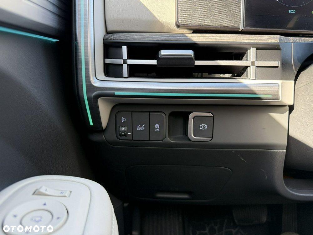 Hyundai Santa Fe - 32