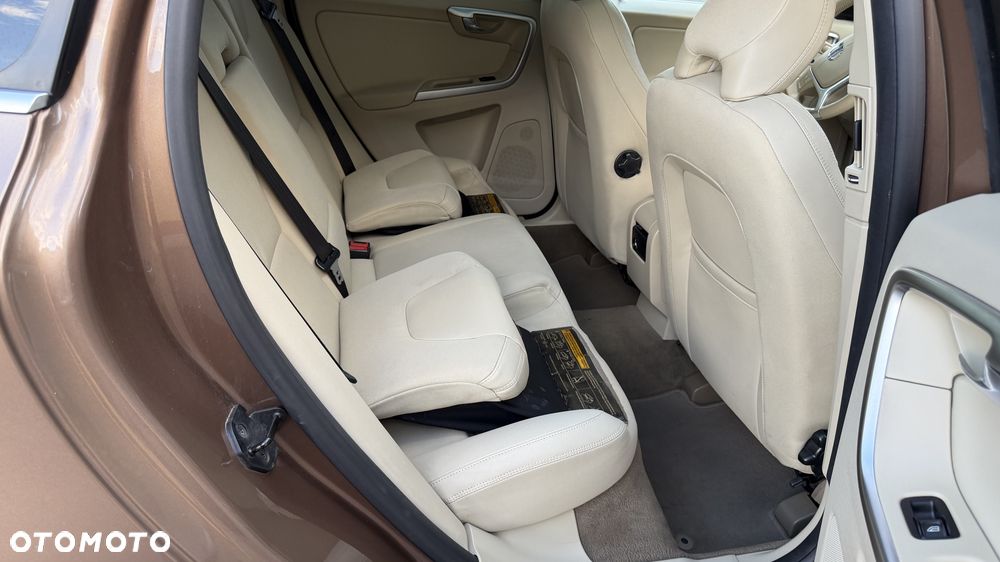 Volvo XC 60 - 20