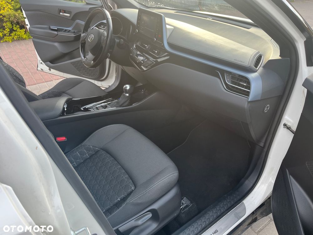 Toyota C-HR 2.0 Team Deutschland - 12