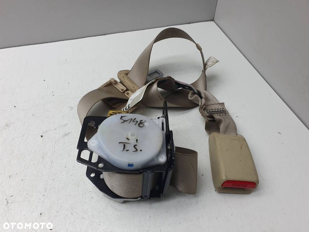 PAS BEZPIECZEŃSTWA TYŁ ŚRODKOWY LEXUS IS 220 II EUROPA - 2