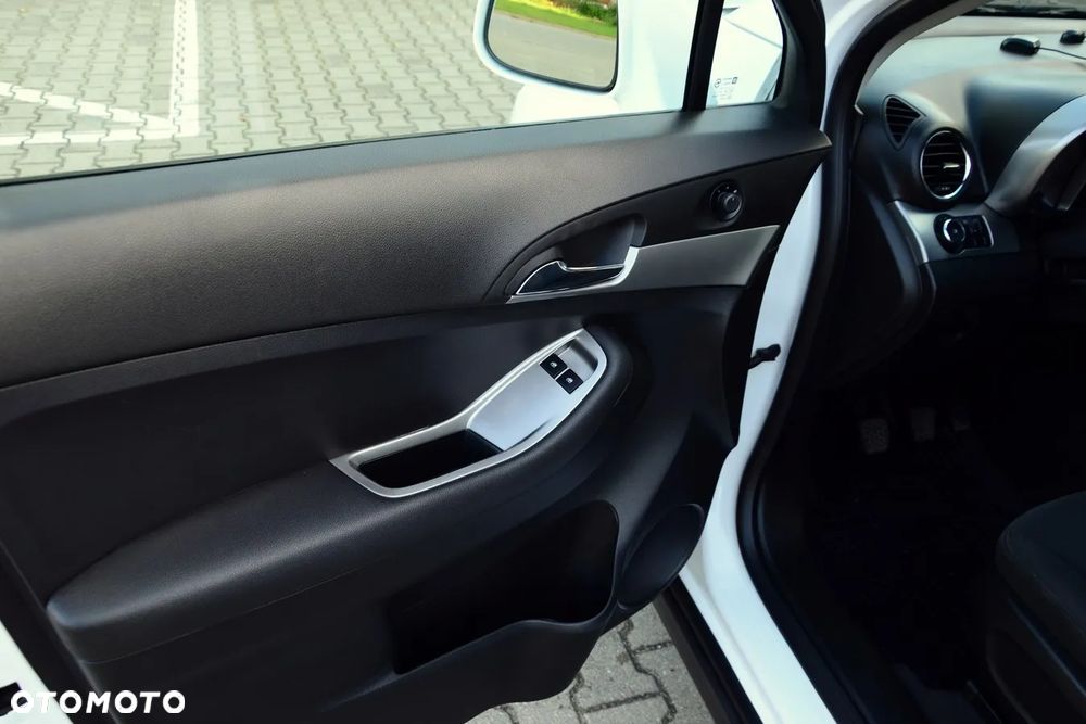 Chevrolet Orlando - 17