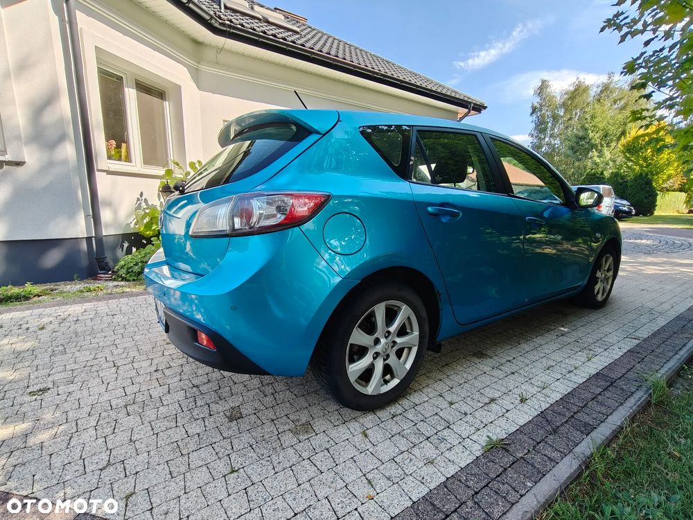 Mazda 3 1.6 CD Exclusive + - 9