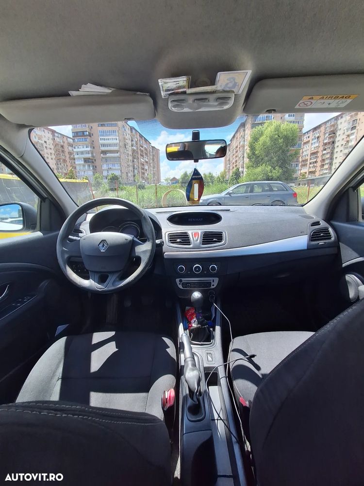 Renault Megane 1.5 dCi Expression - 9
