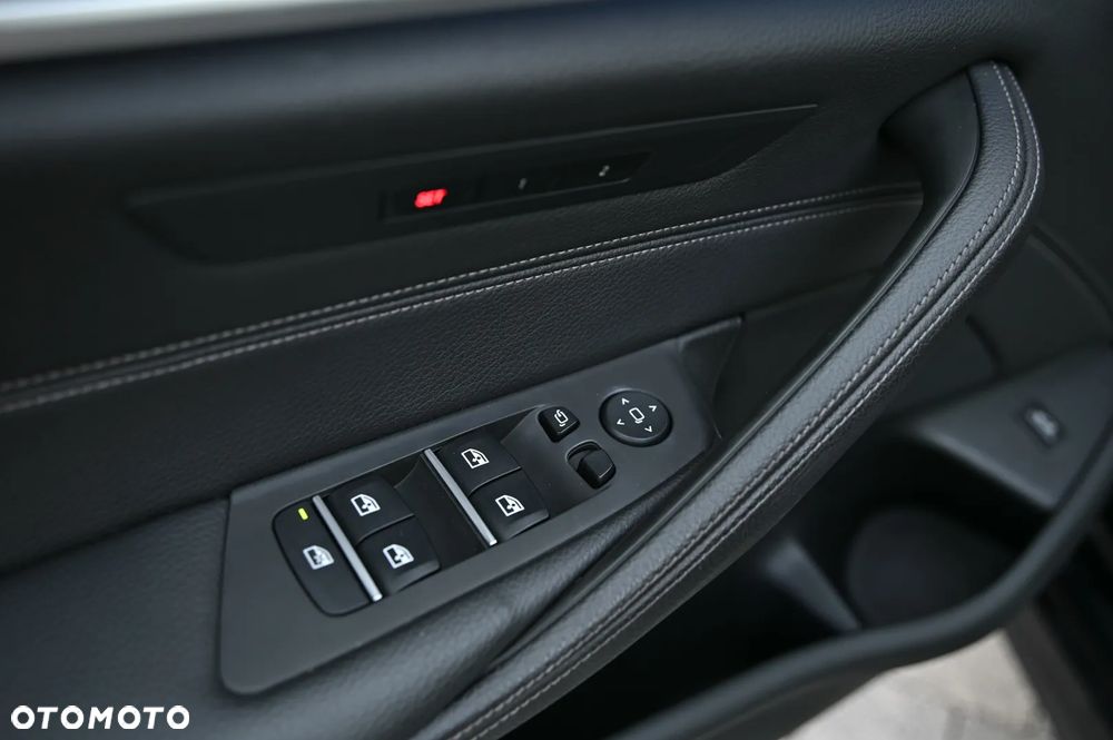 BMW Seria 5 - 24