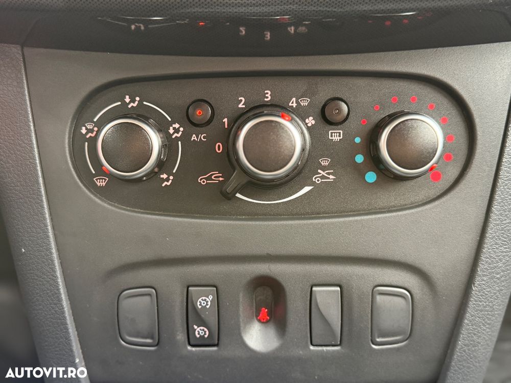 Dacia Logan Stepway MCV 0.9 TCe - 9