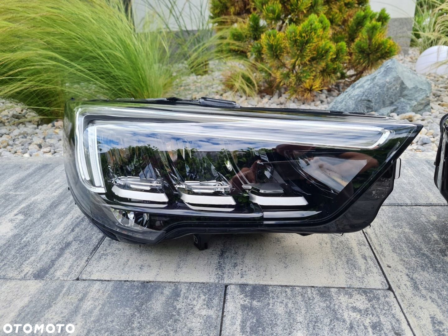 OPEL CROSSLAND X Lampy przód Full Led 39129263, 462161423 - 3