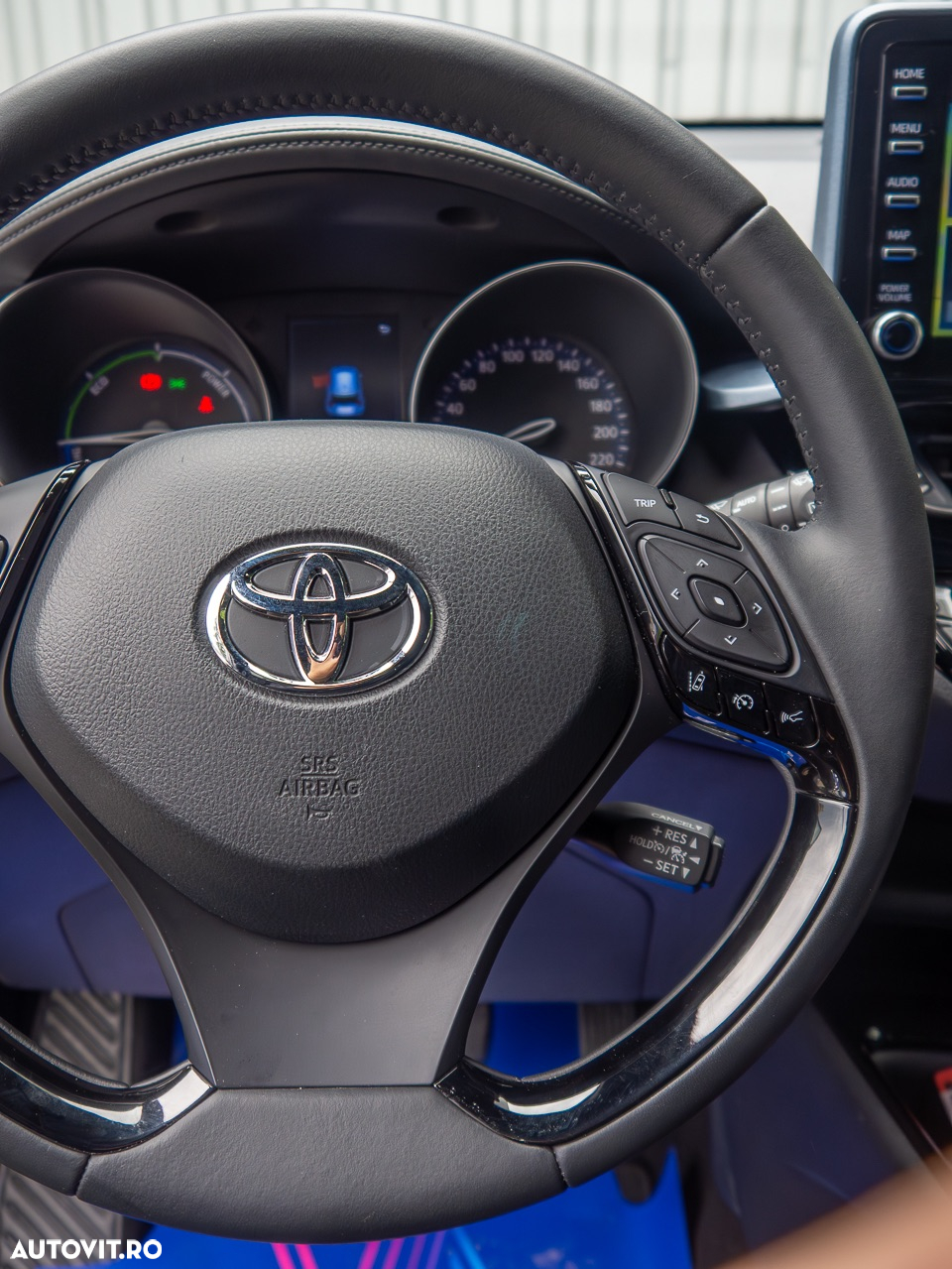 Toyota C-HR 1.8 Hybrid Business Edition - 28