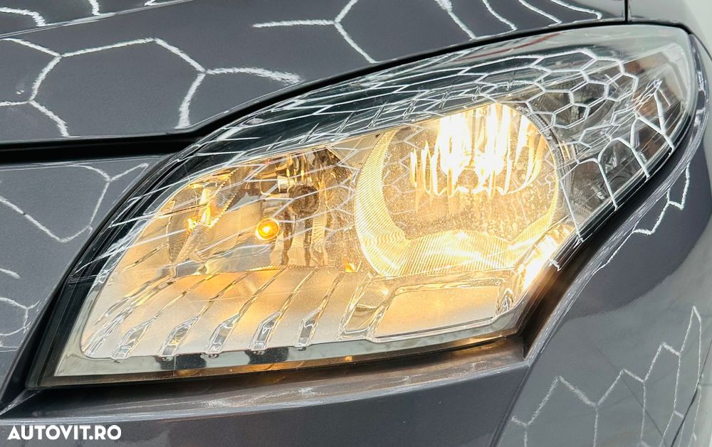 Renault Megane 1.6 16V 110 Dynamique - 10