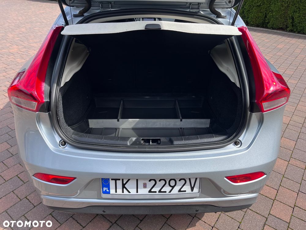 Volvo V40 D2 You - 24