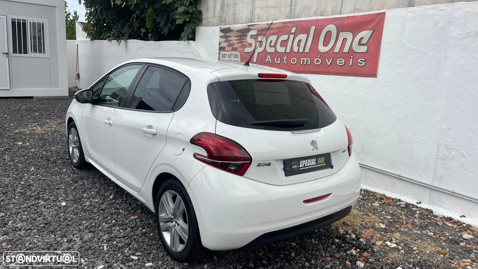 Peugeot 208 1.2 VTi SE Style - 9