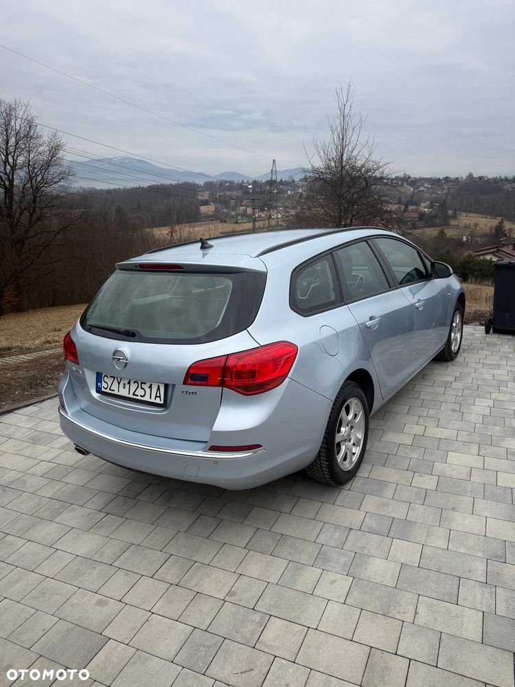 Opel Astra 2.0 CDTI Cosmo - 4