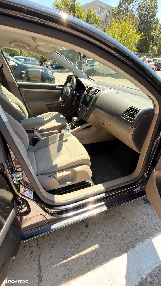 Volkswagen Golf 1.4 TSI Comfortline DSG - 5
