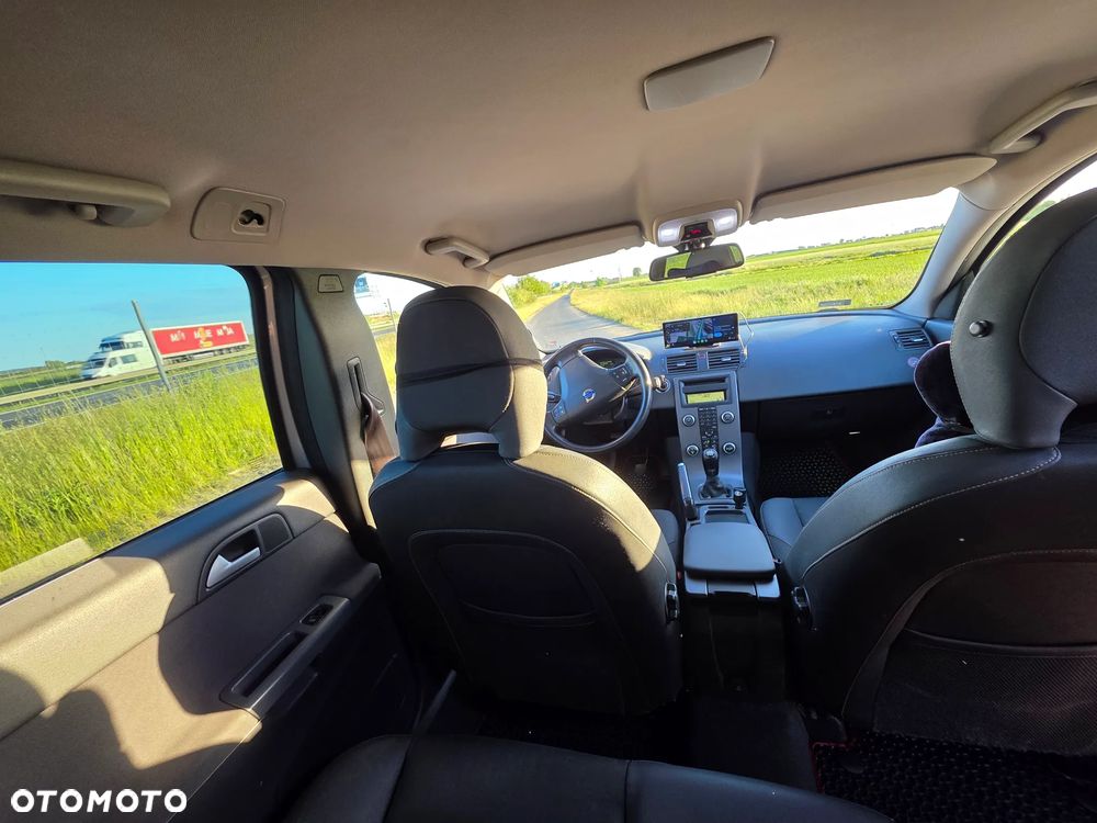 Volvo V50 1.8 Momentum - 13