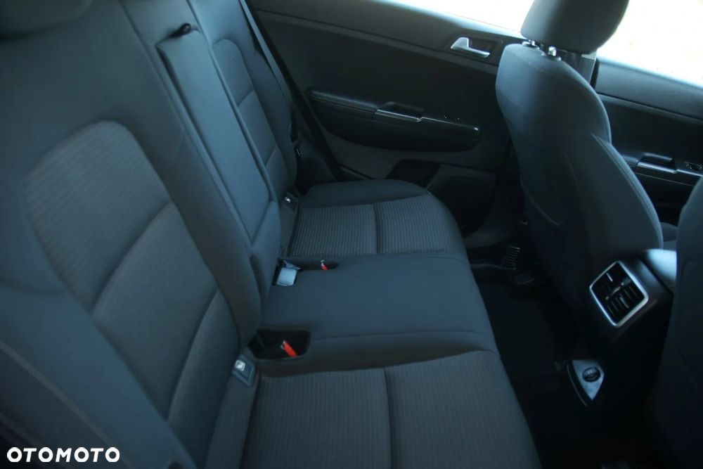 Kia Sportage 1.6 GDI Business Line 2WD - 24