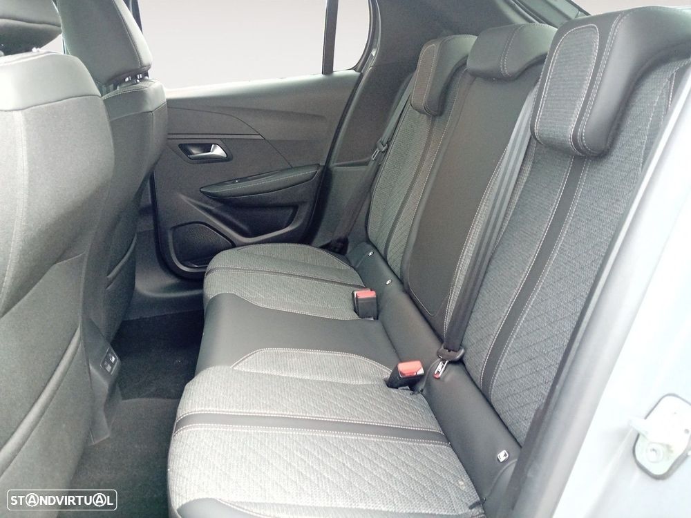 Peugeot 208 1.2 PureTech Allure - 13