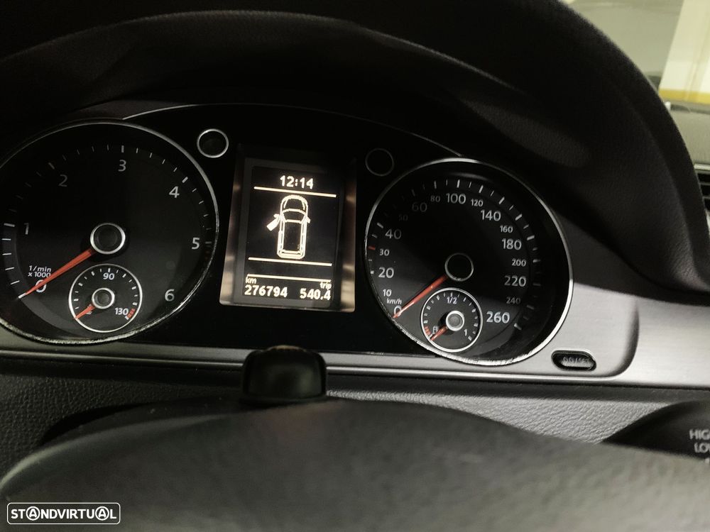 VW Passat Variant 1.6 TDI BlueMotion Comfortline - 6